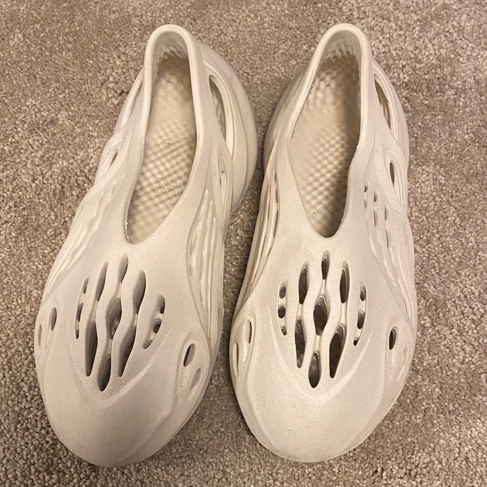 Adidas Yeezy Foam RNNR